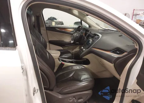 2017 Lincoln Mkc Select z USA, uszkodzony, nr VIN 5LMCJ2D98HUL47765